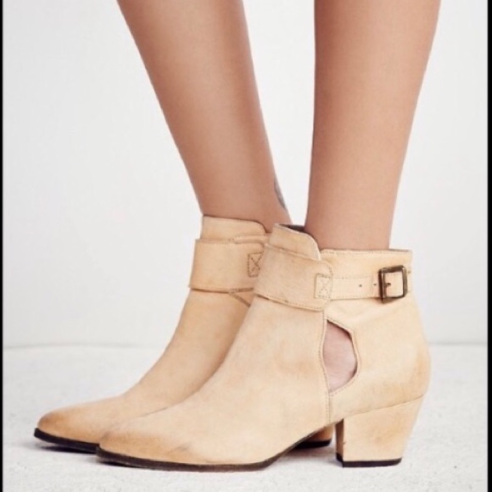 ⭐️Free People⭐️ Bellville ankle boot